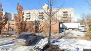 303 6091 Bathurst Street