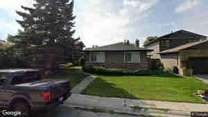 23 Sunmount Crescent SE