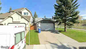 7 Sunlake Way SE