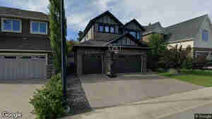 100 Aspen Cliff Close SW