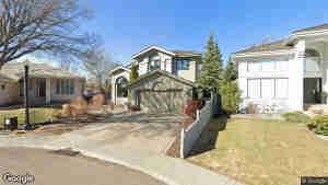 455 Osborne Crescent NW