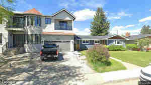 146 Rosery Drive NW