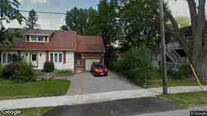 109 Munro Street West