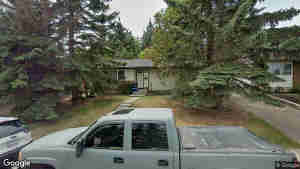 42 Lake Huron Place SE