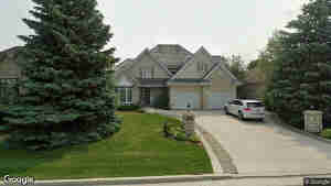 160 Golfview Crescent